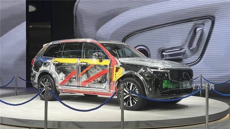 沃爾沃XC90:安全不是口號,是刻進骨子里的信仰